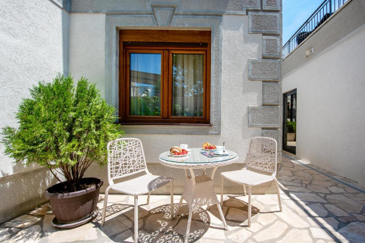 Santorini Apart Krasići 外观 照片